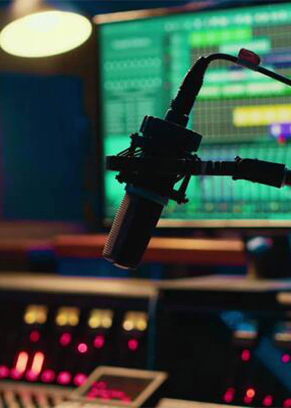 INITIAL Radio Stream